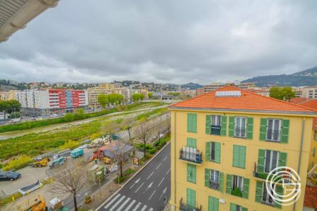 STUDIO MEUBLE - ST JEAN D'ANGELY - 2 RUE DE GILETTE - Photo 5