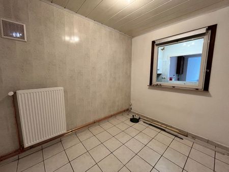 Gelijkvloersappartement met 2 slaapkamers en autostaanplaats te Leke - Photo 4