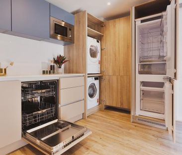 1 bedroom in a flat share to rent - Photo 4