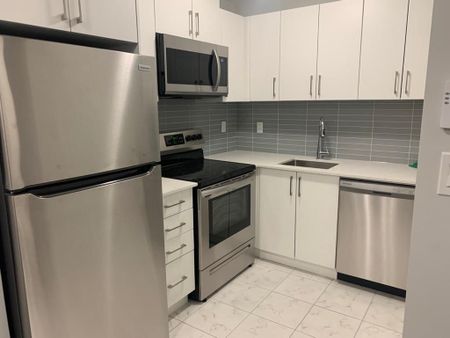 For Lease - 1145 Journeyman Lane, Mississauga, Ontario - Photo 4