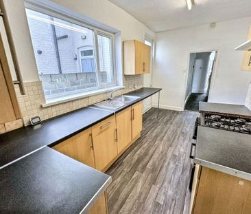 3 bed terraced house to rent in TS17 - Photo 2