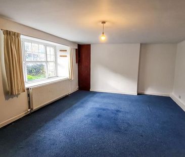 2 bedroom maisonette to rent - Photo 2