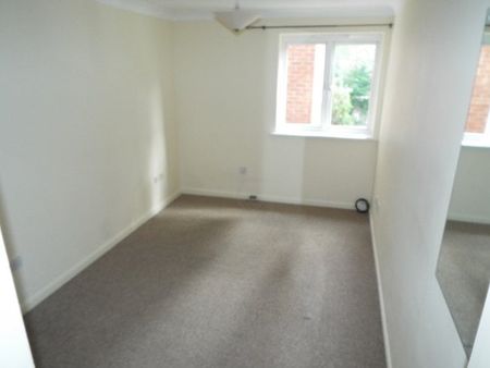 Tennyson Court, Winn Road - Photo 3