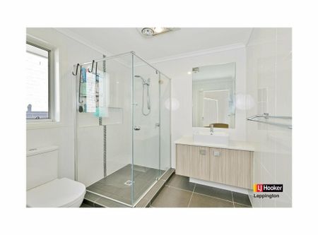 BRIGHT & BEAUTIFUL - Photo 2