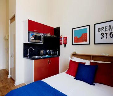 Gold Studio - Photo 1