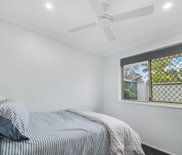 Freshly Renovated Family Home near Wurtulla Beaches - Photo 1