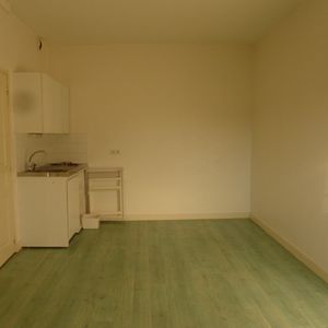 Location Appartement 1 pièce 18m² NANTES 44000 - Photo 2