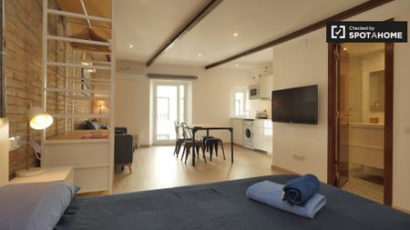 barcelona, Catalonia 08001 - Photo 2