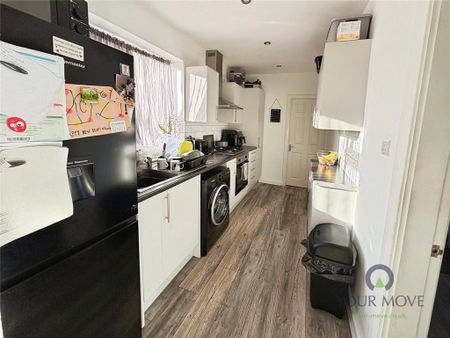 3 bedroom detached house to rent - Photo 2