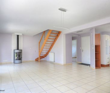 Location Maison 5 pièces 112m² CHANTEPIE 35135 - Photo 1
