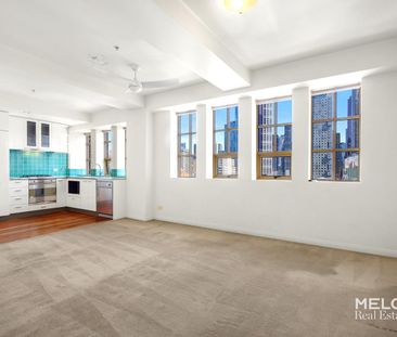 ONE-BED PLUS STUDY ON RUSSELL ST - UNFURNISHED - Photo 1