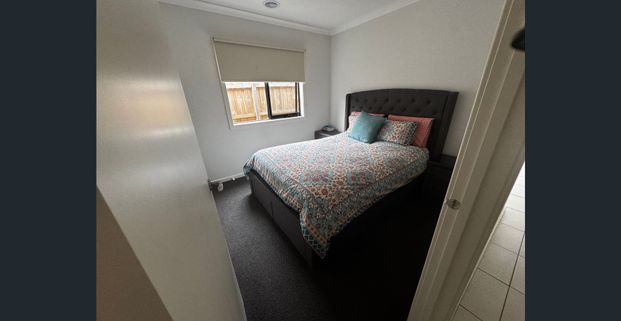 $480 PW - IMMACULATE 4 BEDROOM - VAIL NOW - Photo 1