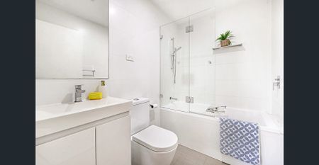 Stylish, Updated Apartment With Floorboards Throughout! - Photo 3