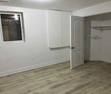 For Lease - 5174 Sundial Court Unit# Basement, Mississauga, Ontario - Photo 3