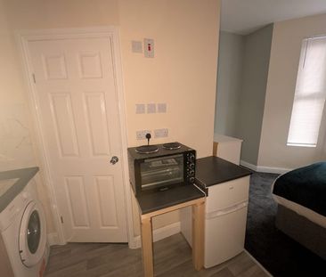 Room in a Shared House, Middleborough Road, CV1 - Photo 5