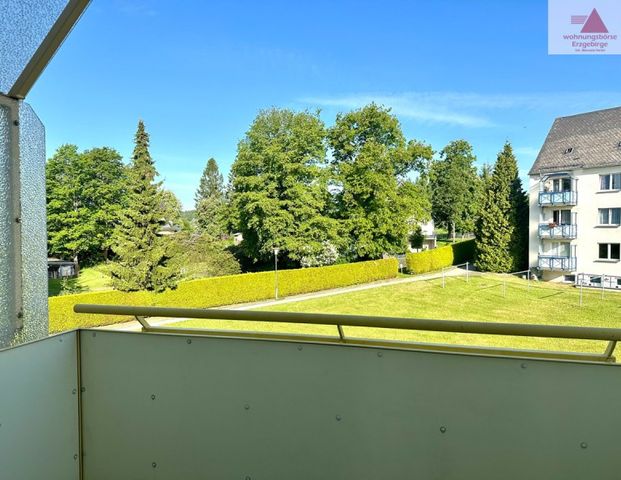 Balkon – schöne Weitsicht – 2-Raum-Wohnung in Geyer! - Photo 1