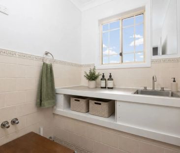Freshly Updated, Light Filled Living in the Heart of North Richmond - Photo 3