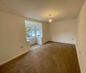 Finchampstead Road, Finchampstead, RG40 - Photo 3