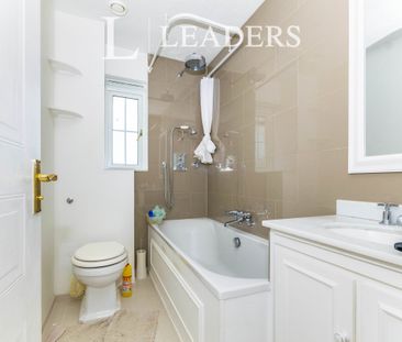 2 bedroom house to rent Leander Drive, PO12 - Photo 5