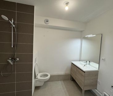 Location Appartement 2 pièces 47m² CHAMBERY 73000 - Photo 3