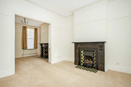 4 bedroom house to rent - Photo 2