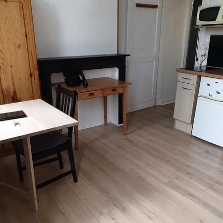 Appartement à Louer à LILLE 570 € - Photo 3