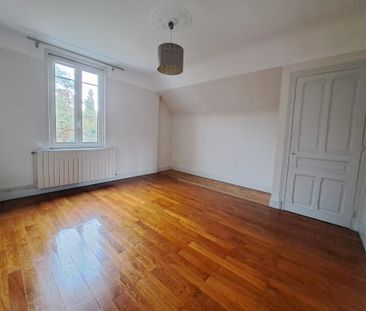 Location Appartement 6 pièces 76m² CHAMBERY 73000 - Photo 4