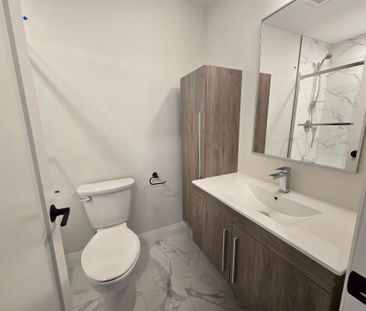 For Lease - 241 Front Street Unit# 206, Belleville, Ontario - Photo 5