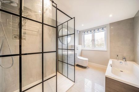 4 bedroom terraced house to rent - Photo 4