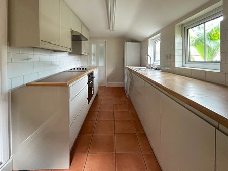 High Street, Trumpington, - Photo 5