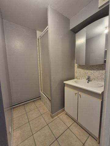 Location Appartement 2 pièces 37m² LENS 62300 - Photo 5