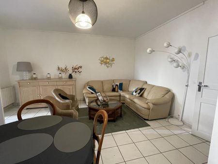 Location Appartement 2 pièces Meublé 81m² VILLENAVE D ORNON 33140 - Photo 2