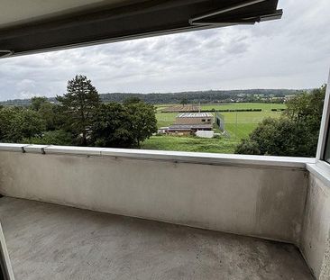 4.5-Zimmer-Wohnung mit Weitblick - zentral & modern - Photo 1