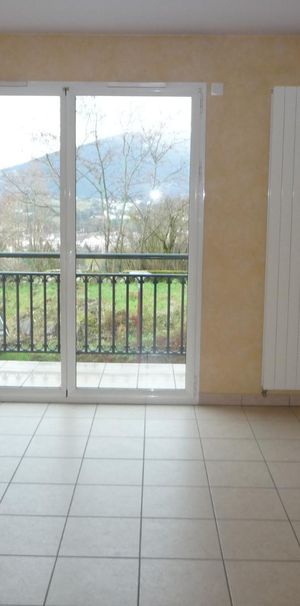 Location Appartement 2 pièces 41m² BARBERAZ 73000 - Photo 1