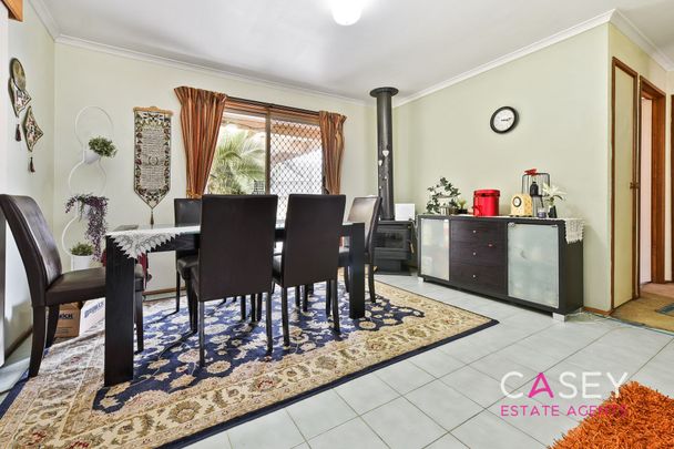 31 Marson Crescent, Hallam - Photo 1