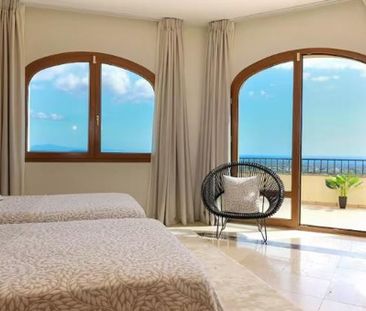 Luxury Villa for rent in Sotogrande, Spain - Photo 2