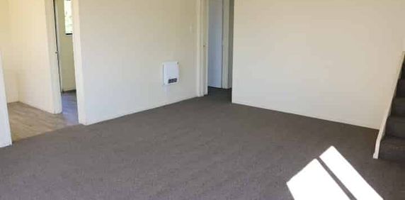 5 Bedroom home - Photo 2