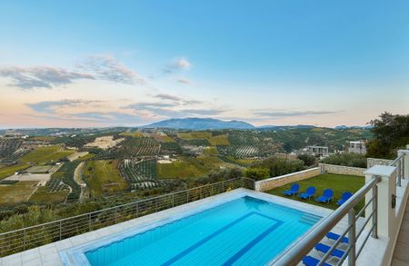 For Rent - Villa 380 m² in Crete - Φωτογραφία 4