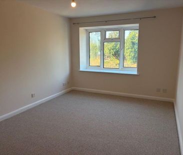 Wethered Road Marlow SL7 3EA - Photo 3