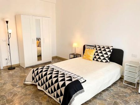 Via Quintino Sella, Florence, Tuscany 50136 - Photo 4