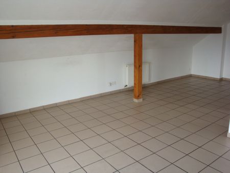 APPARTEMENT - 65 m2 - 3 pièces rue principale à REMERING-LES-PUTTELANGE 57510 - Photo 2