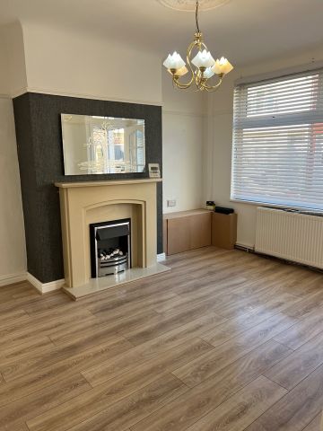 3 Bed Terraced House, Caryl Grove, L8 - Photo 4