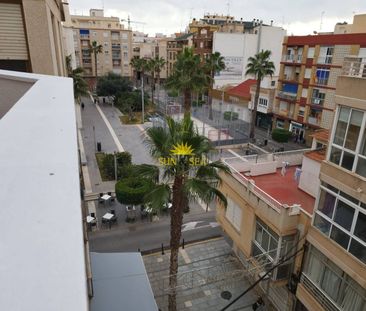 APARTMENT FOR RENT, 3 BEDROOMS AND 1 BATHROOM IN TORREVIEJA - Photo 6