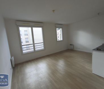Location Appartement 1 pièce 28m² CORBEIL ESSONNES 91100 - Photo 1