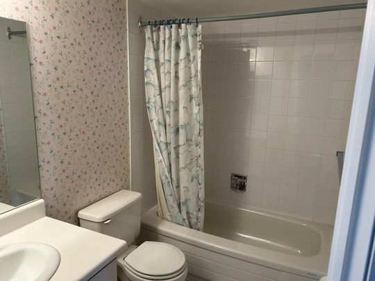 For Lease - 7440 Bathurst Street Unit# 1411, Vaughan, Ontario - Photo 1