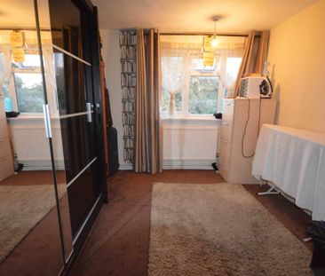 Addison Way, Hayes - Photo 3