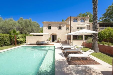 Maison à louer Mougins, Cote d'Azur, France8 500 EUR / Mois - Photo 4