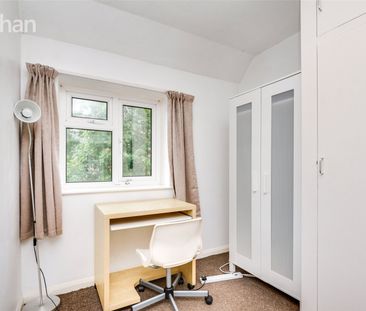 4 bedroom semi-detached house to rent - Photo 2