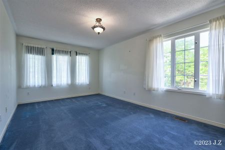 For Lease - 2 Waterton Crescent, Richmond Hill, Ontario - Photo 5