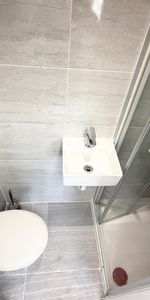 1 Bedroom Studio To Let - Photo 3